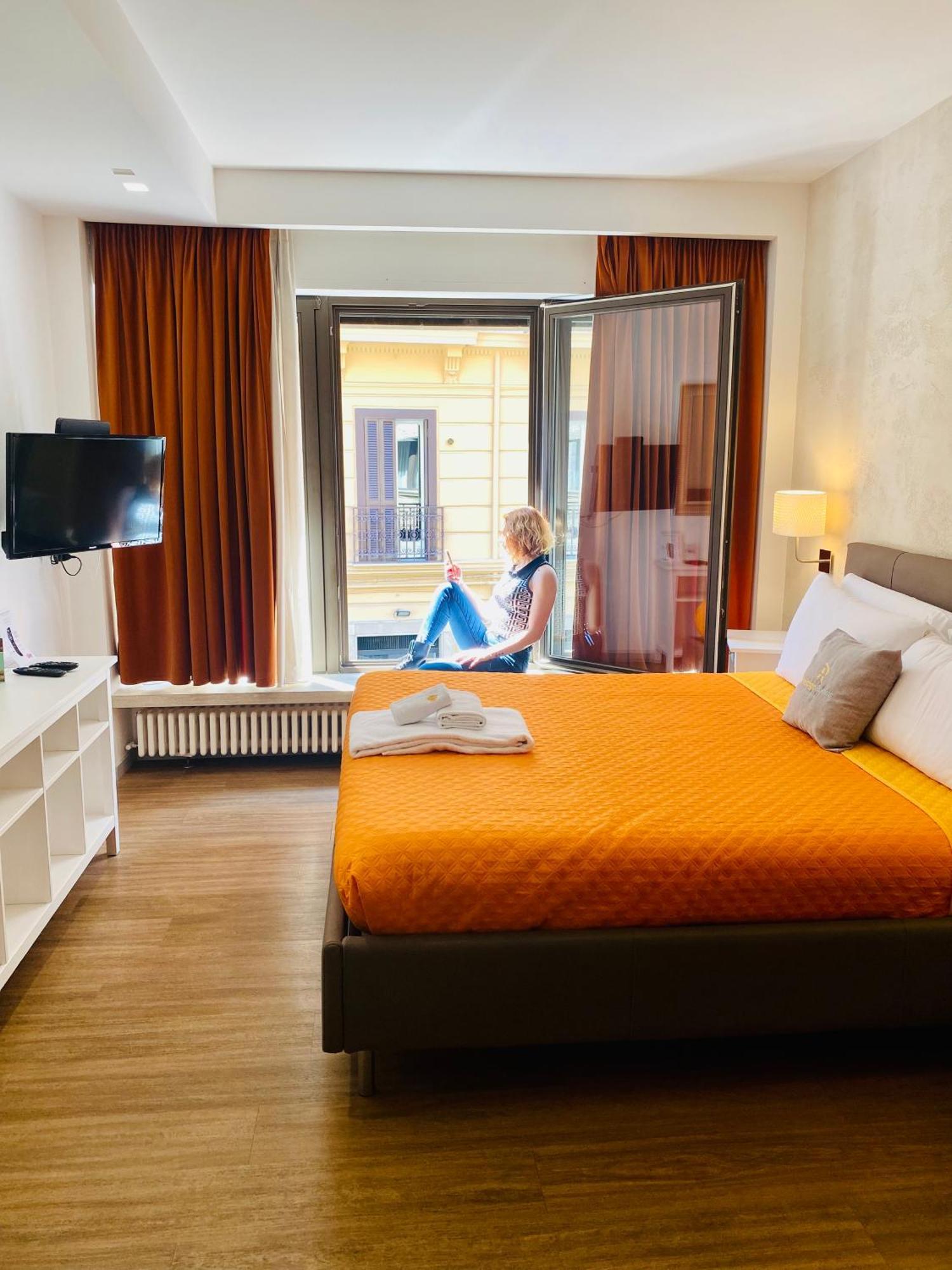 Prestige Rooms Chiaia Napoli Esterno foto