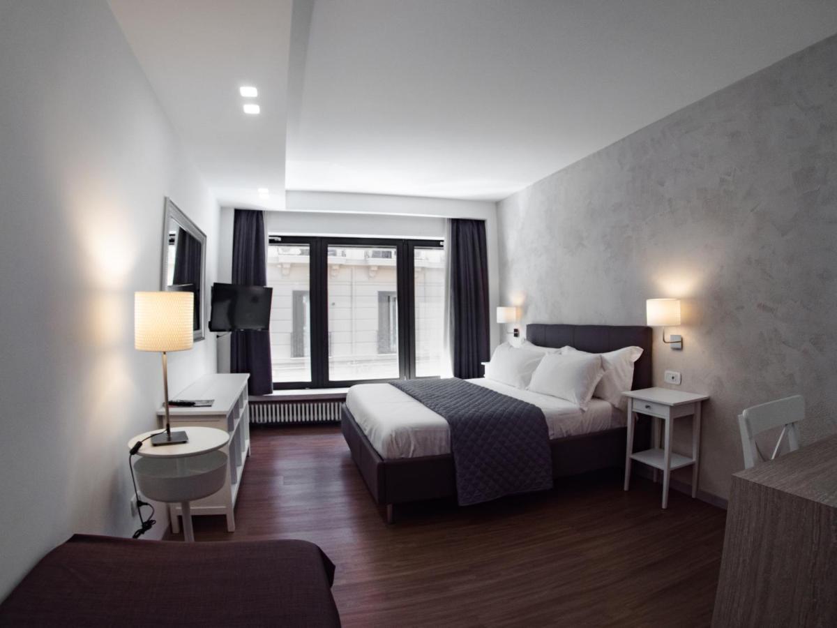 Prestige Rooms Chiaia Napoli Esterno foto